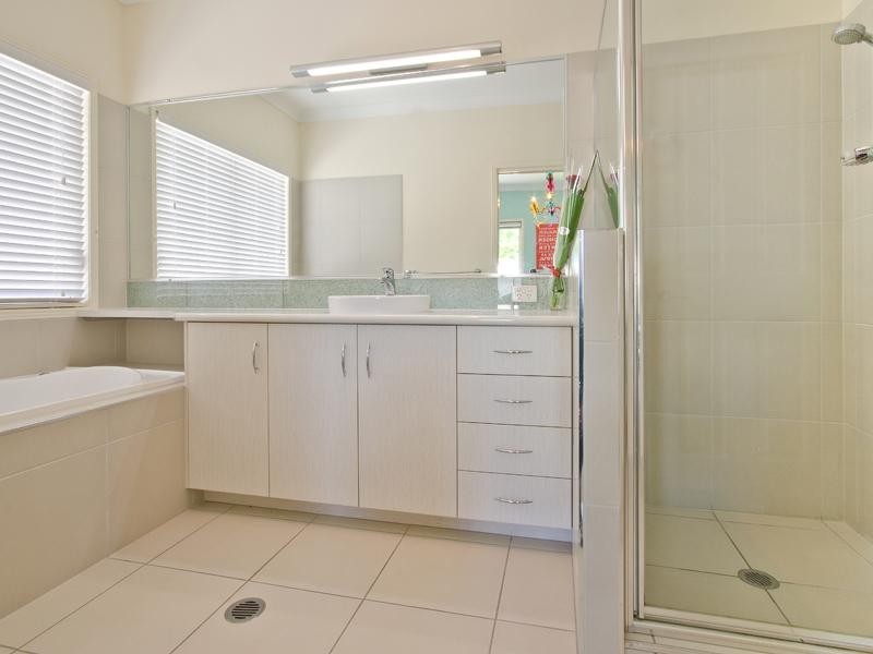 8 Blaikie Street, Hendra QLD 4011