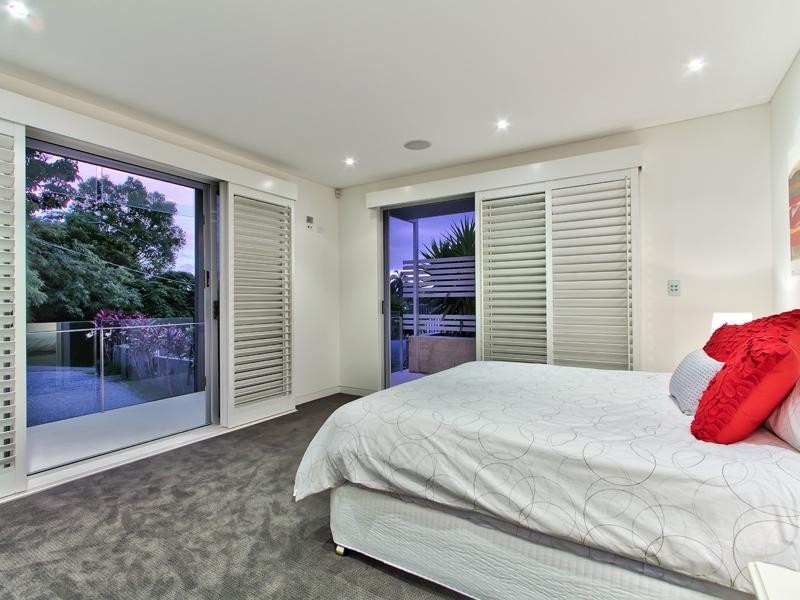 38 Grays Road, Hamilton QLD 4007