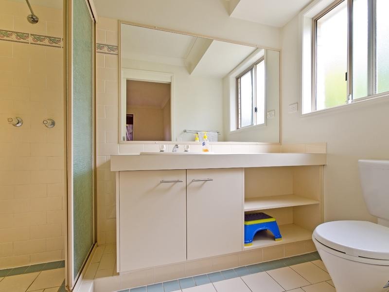 8 Valentino Close, Parkwood QLD 4214