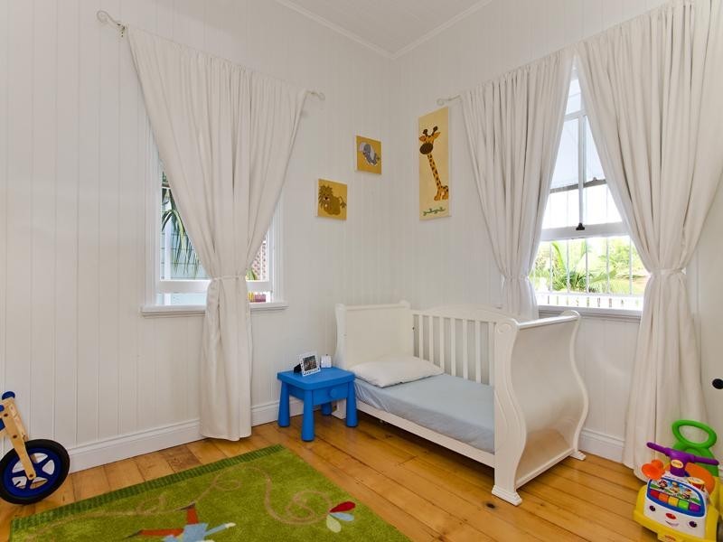 26 Ada Street, Windsor QLD 4030