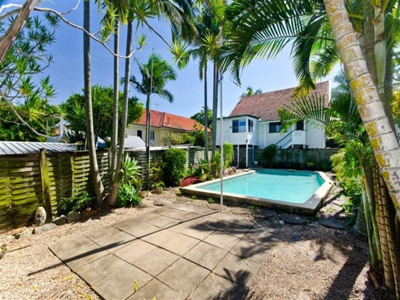 25 Matong Street, Hendra QLD 4011