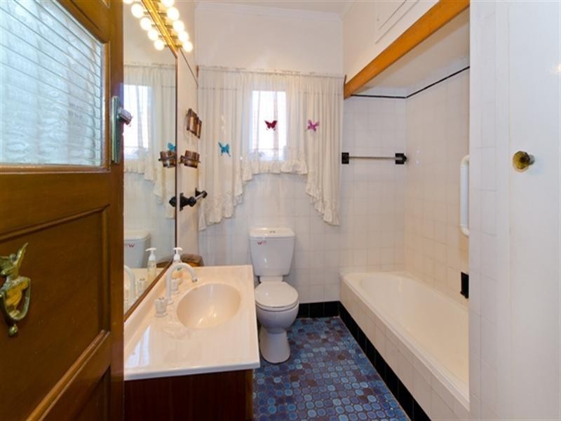 25 Matong Street, Hendra QLD 4011