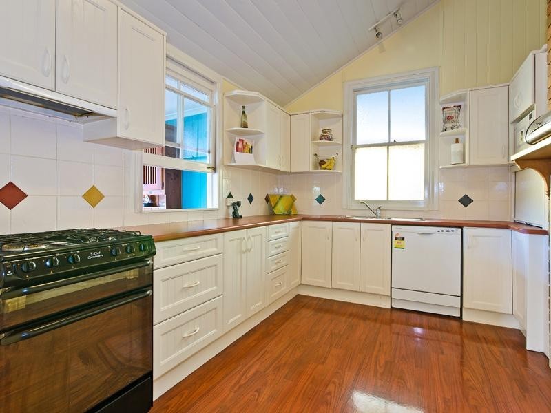 38 Thorrold Street, Wooloowin QLD 4030