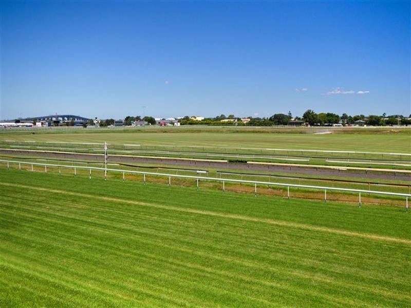 59 Raceview Avenue, Hendra QLD 4011