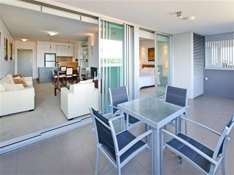 810/35 Harbour Road, Hamilton QLD 4007