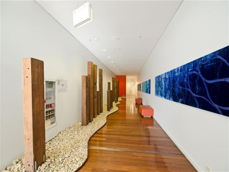 810/35 Harbour Road, Hamilton QLD 4007