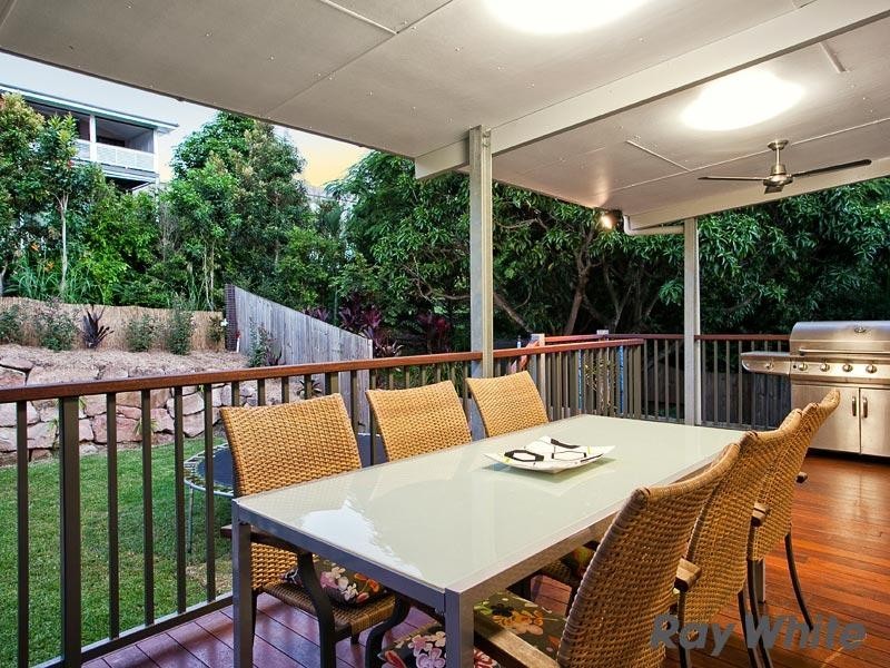 27 Vale Street, Wilston QLD 4051