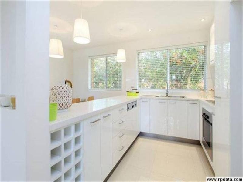 3/104 Windermere Road, Hamilton QLD 4007