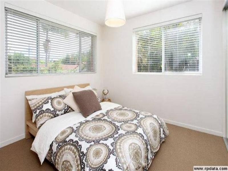 3/104 Windermere Road, Hamilton QLD 4007