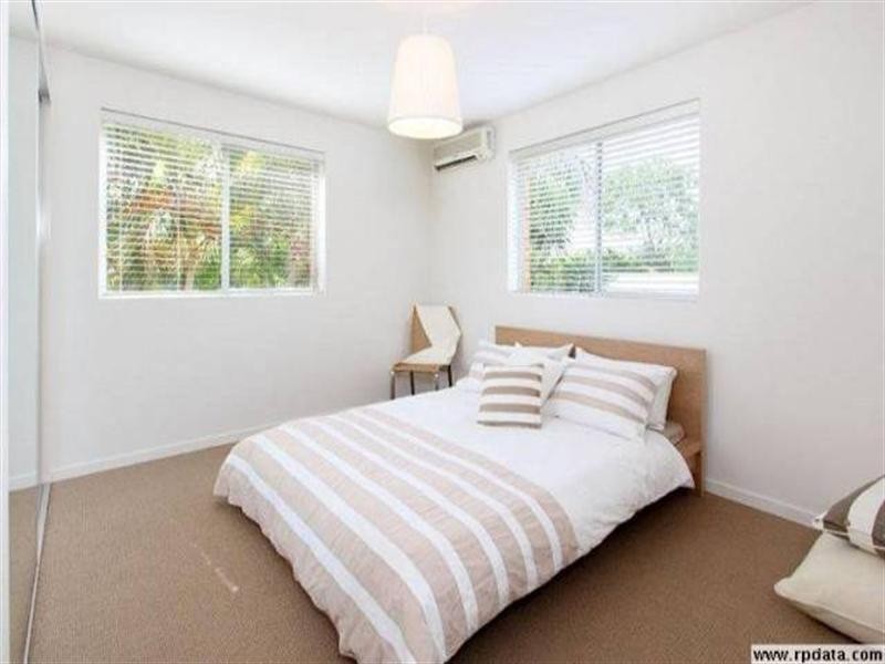 3/104 Windermere Road, Hamilton QLD 4007