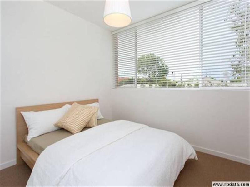 3/104 Windermere Road, Hamilton QLD 4007