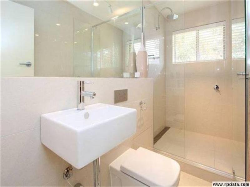 3/104 Windermere Road, Hamilton QLD 4007