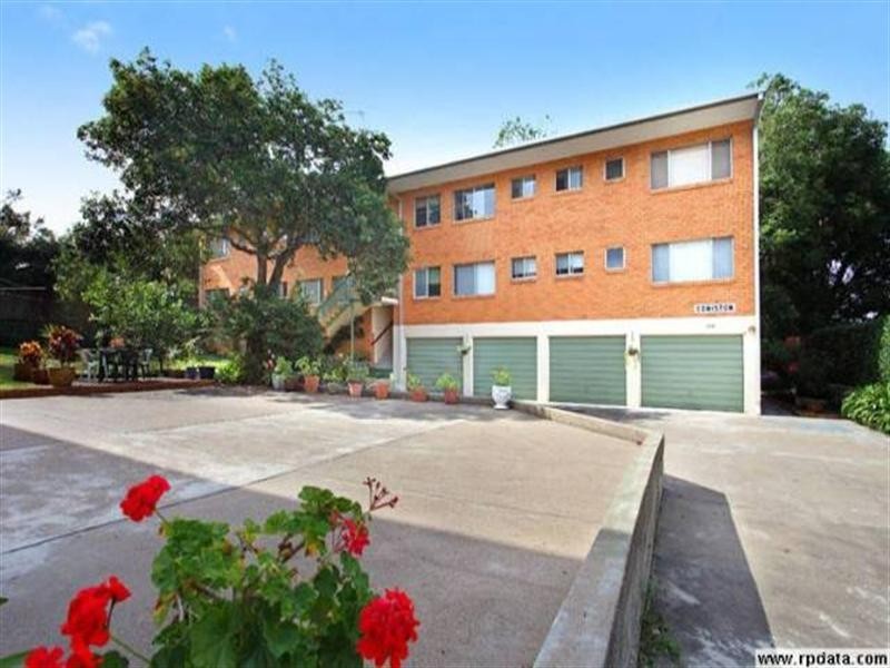 3/104 Windermere Road, Hamilton QLD 4007