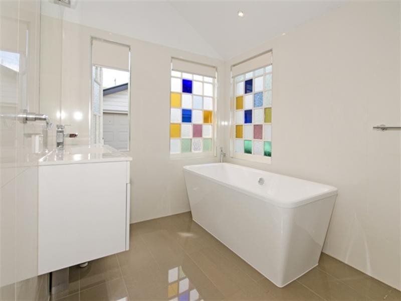 10 Madden Street, Albion QLD 4010