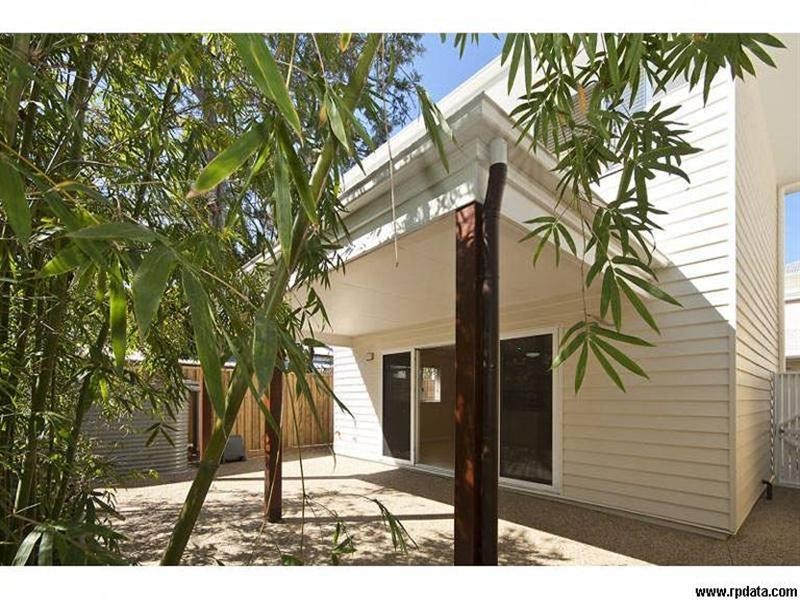 68A Winchester Street, Hamilton QLD 4007