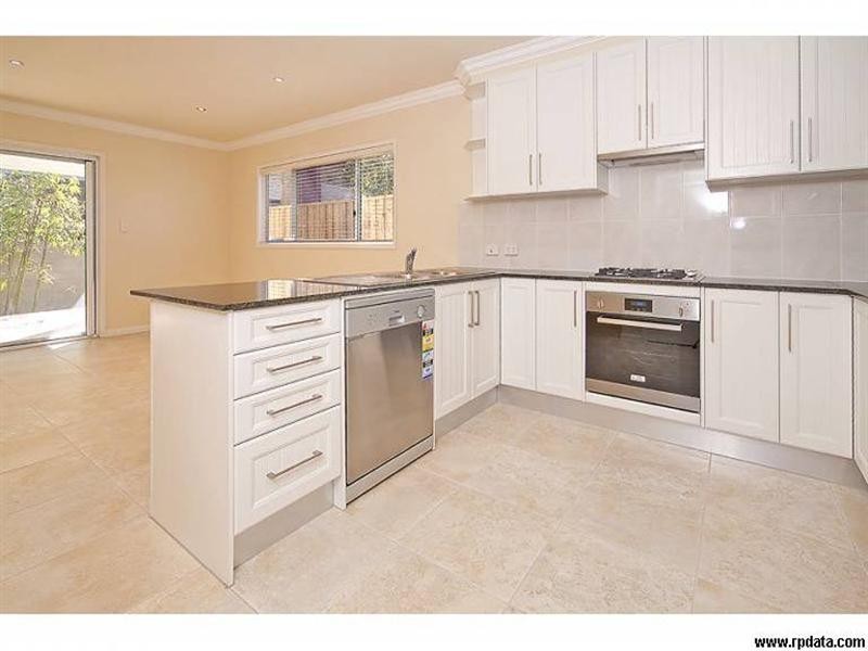 68A Winchester Street, Hamilton QLD 4007