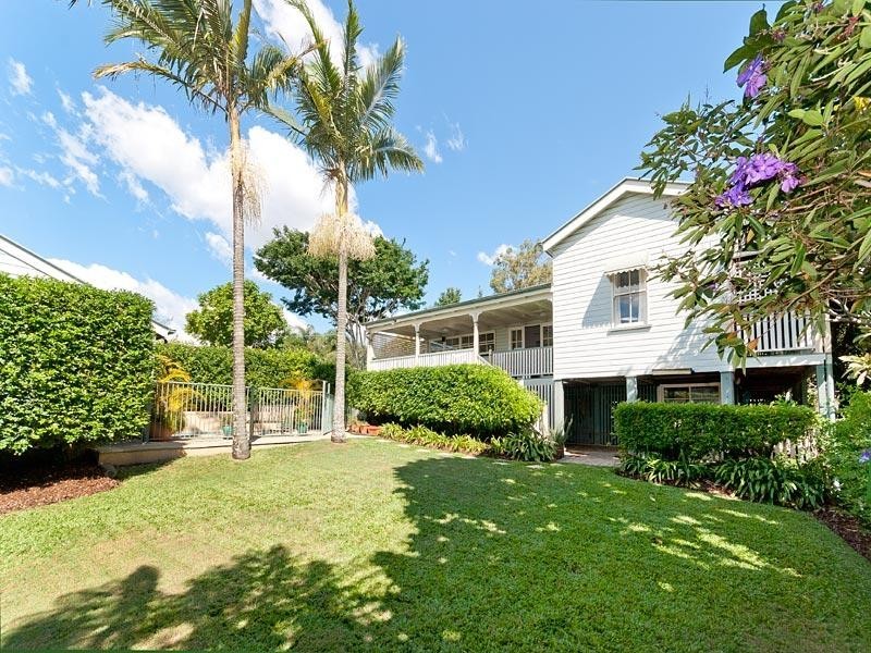 98 Hawdon Street, Wilston QLD 4051