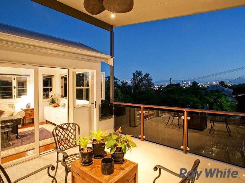 112 Fifth Avenue, Windsor QLD 4030