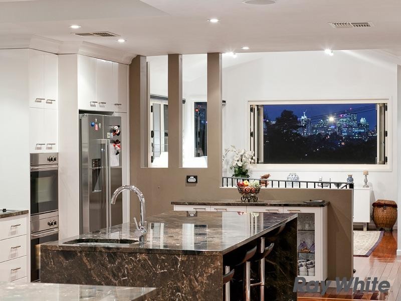 112 Fifth Avenue, Windsor QLD 4030