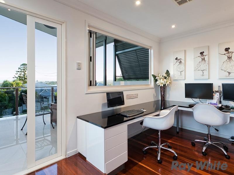 112 Fifth Avenue, Windsor QLD 4030