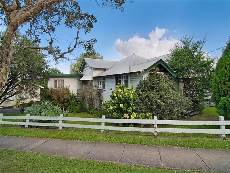 1-4, 74 Westacott Street, Nundah QLD 4012