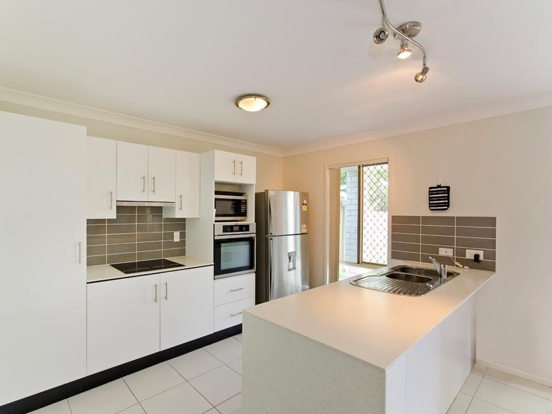 37 Paradise Street, Banyo QLD 4014