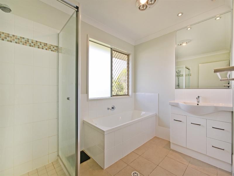 37 Paradise Street, Banyo QLD 4014