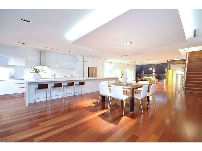 4 Circe Street, Hamilton QLD 4007