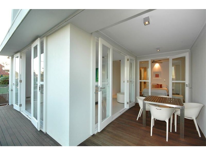 4 Circe Street, Hamilton QLD 4007