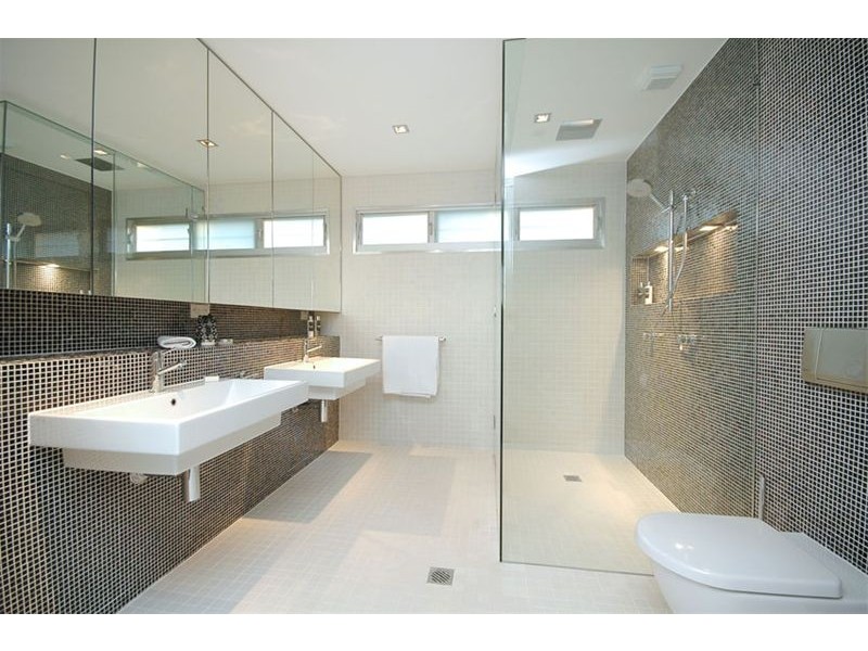 4 Circe Street, Hamilton QLD 4007