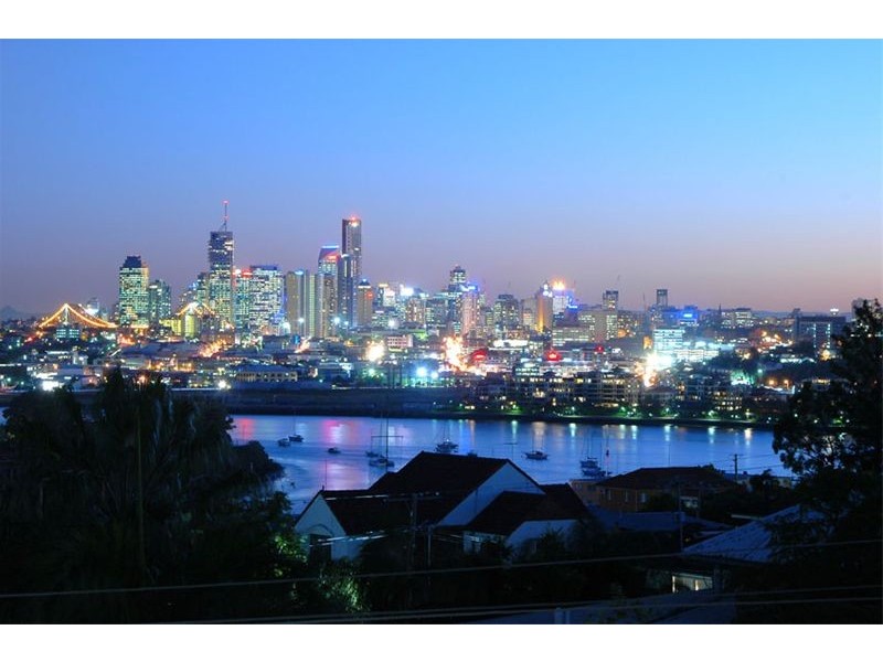 4 Circe Street, Hamilton QLD 4007