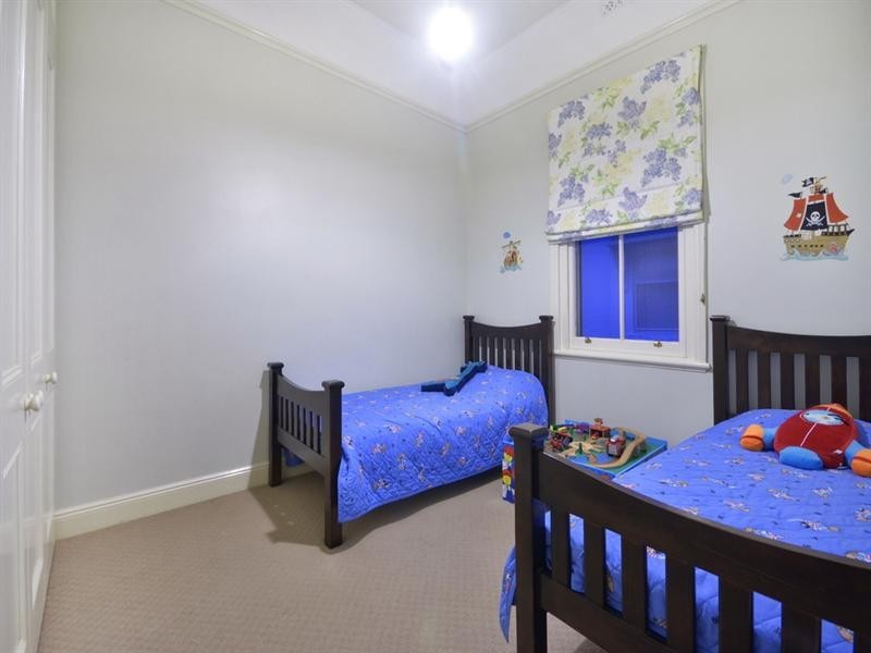 14 Eveleigh Street, Wooloowin QLD 4030