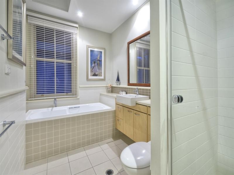 14 Eveleigh Street, Wooloowin QLD 4030