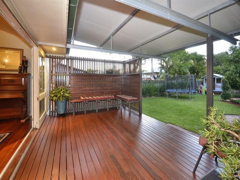 14 Eveleigh Street, Wooloowin QLD 4030