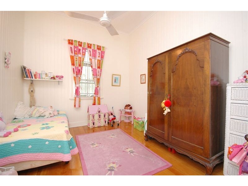 19 Christian Street, Clayfield QLD 4011