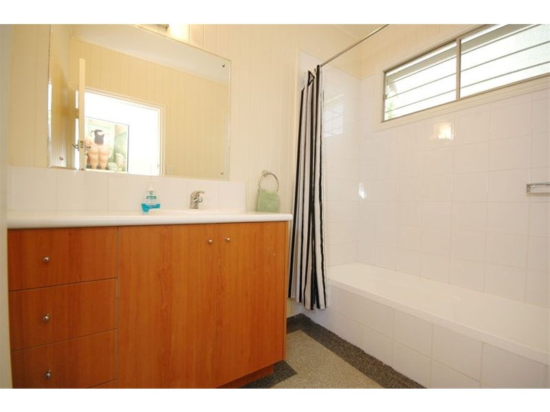 19 Christian Street, Clayfield QLD 4011