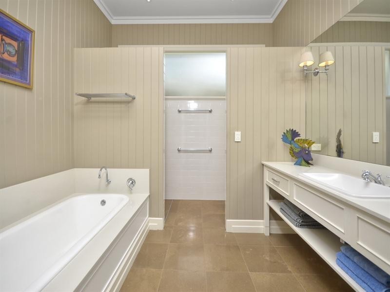 46 Bellevue Terrace, Clayfield QLD 4011