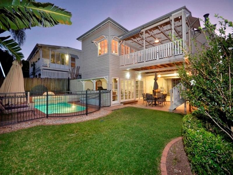 43 Hipwood Road, Hamilton QLD 4007