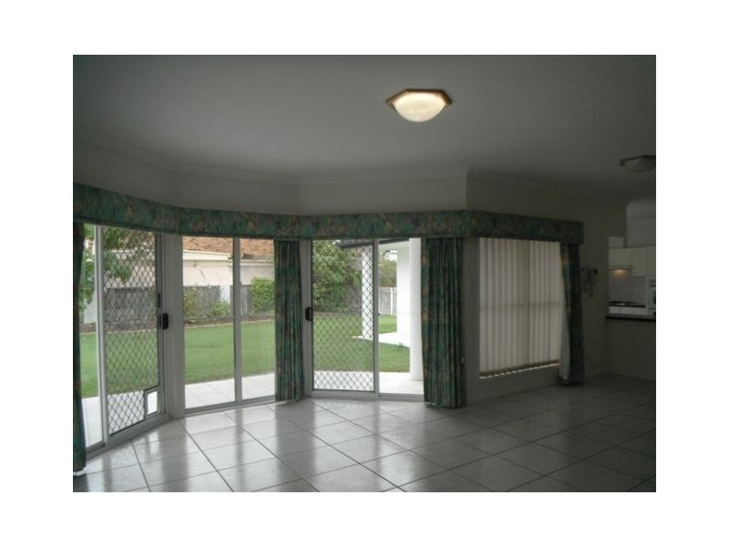 25 Saturn Crescent, Bridgeman Downs QLD 4035