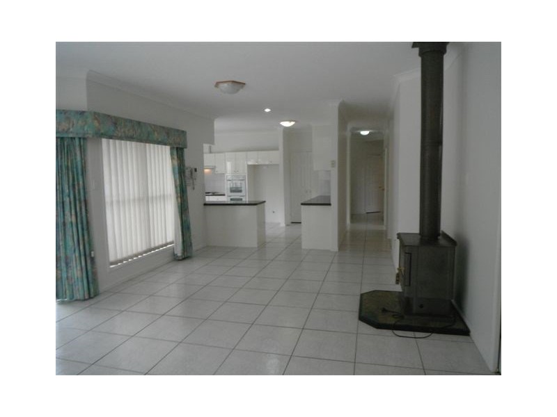 25 Saturn Crescent, Bridgeman Downs QLD 4035