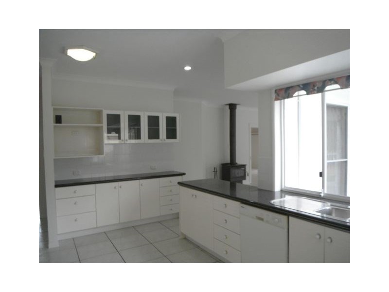 25 Saturn Crescent, Bridgeman Downs QLD 4035