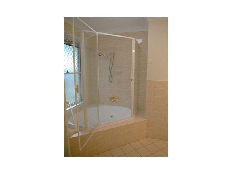 25 Saturn Crescent, Bridgeman Downs QLD 4035