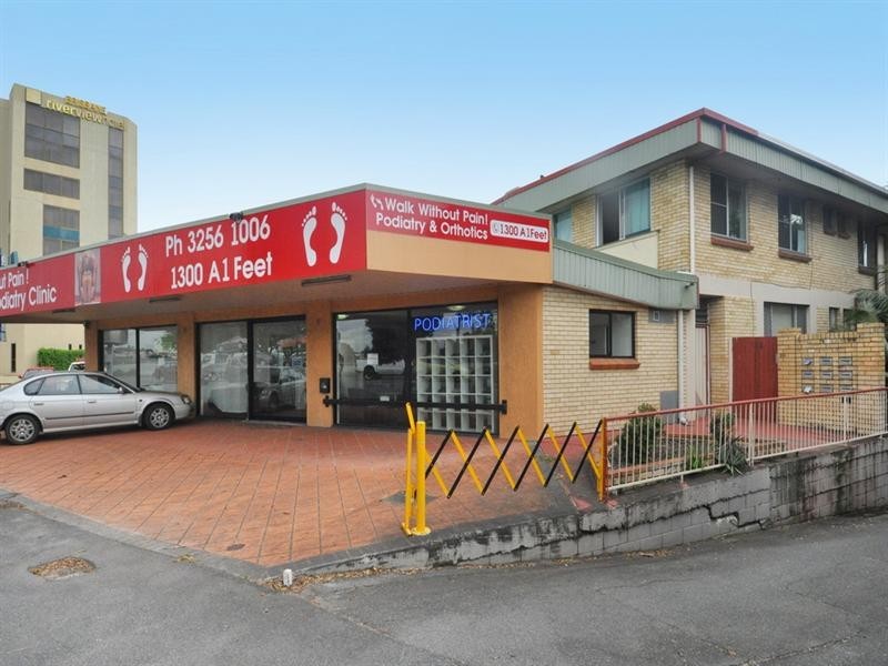 2/110 Kingsford Smith Drive, Hamilton QLD 4007