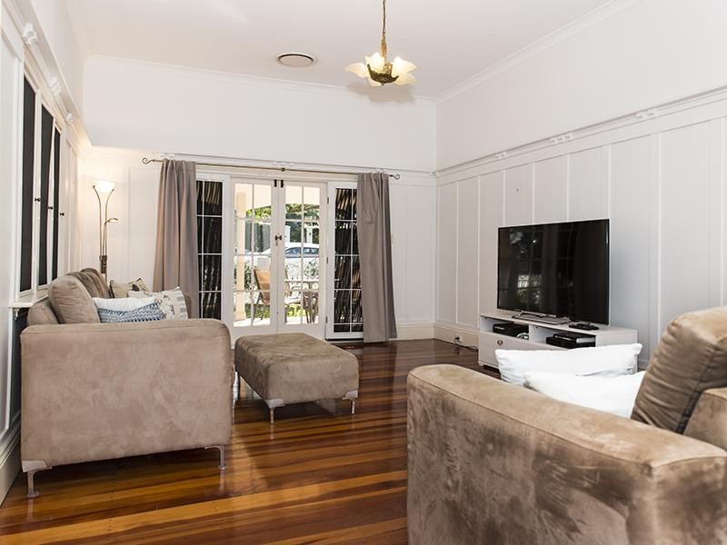 1 Florence Street, Clayfield QLD 4011