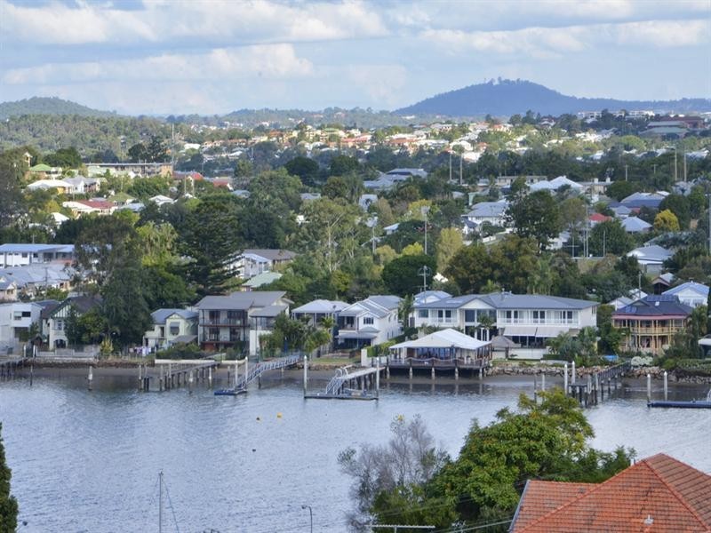 27 Langside Road, Hamilton QLD 4007