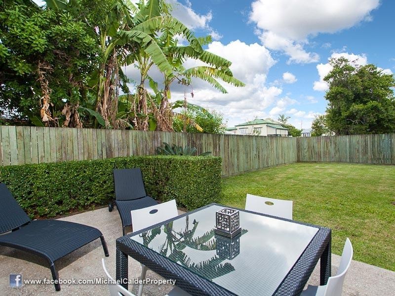 2/23 Winchester Street, Hamilton QLD 4007