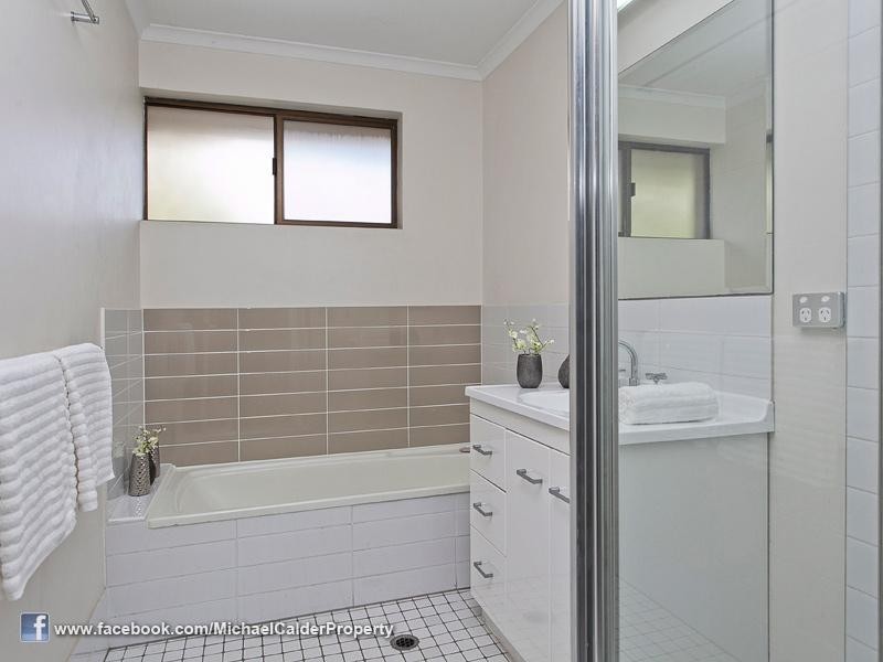 4/23 Winchester Street, Hamilton QLD 4007