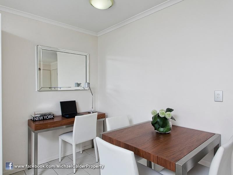 4/23 Winchester Street, Hamilton QLD 4007