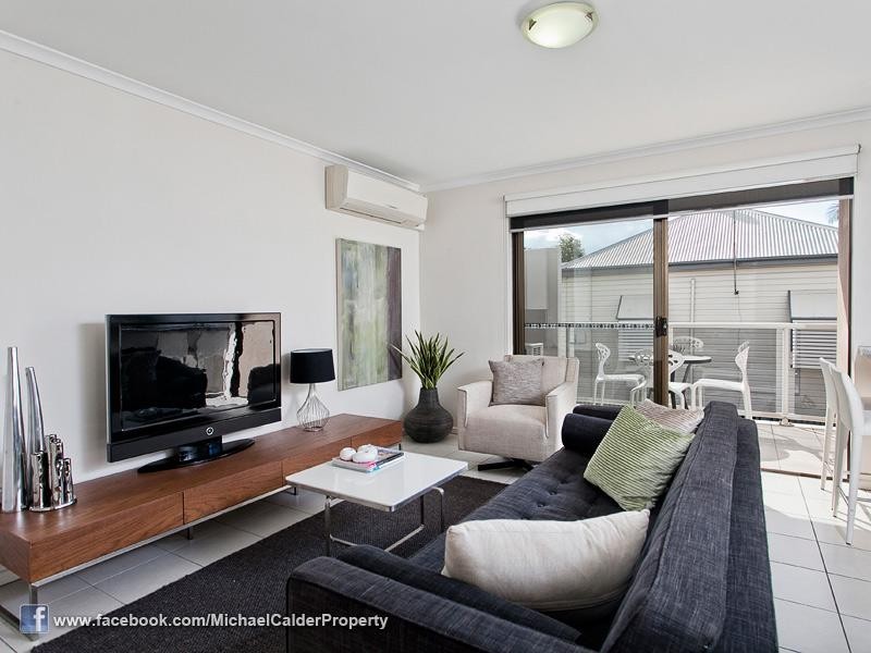 4/23 Winchester Street, Hamilton QLD 4007