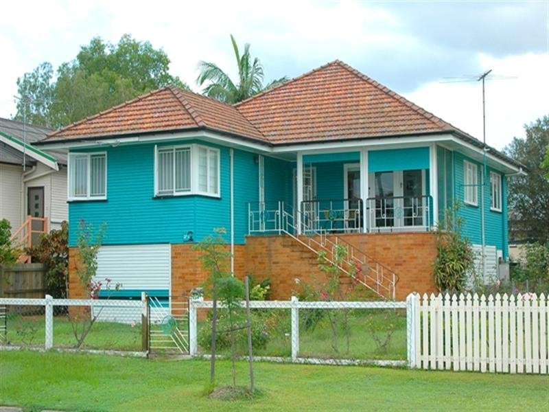 27A Winchester Street, Hamilton QLD 4007